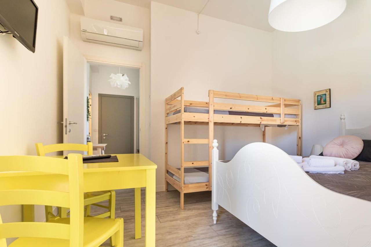 Bed And Breakfast Bric & Brac Grottammare Exteriör bild